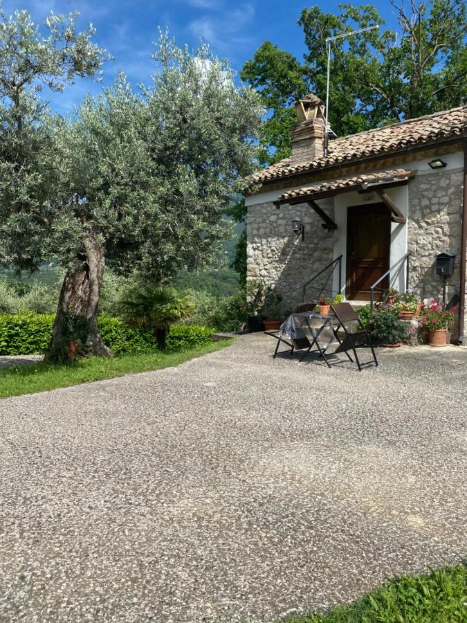 la casetta di Vacone Villa Esterno foto